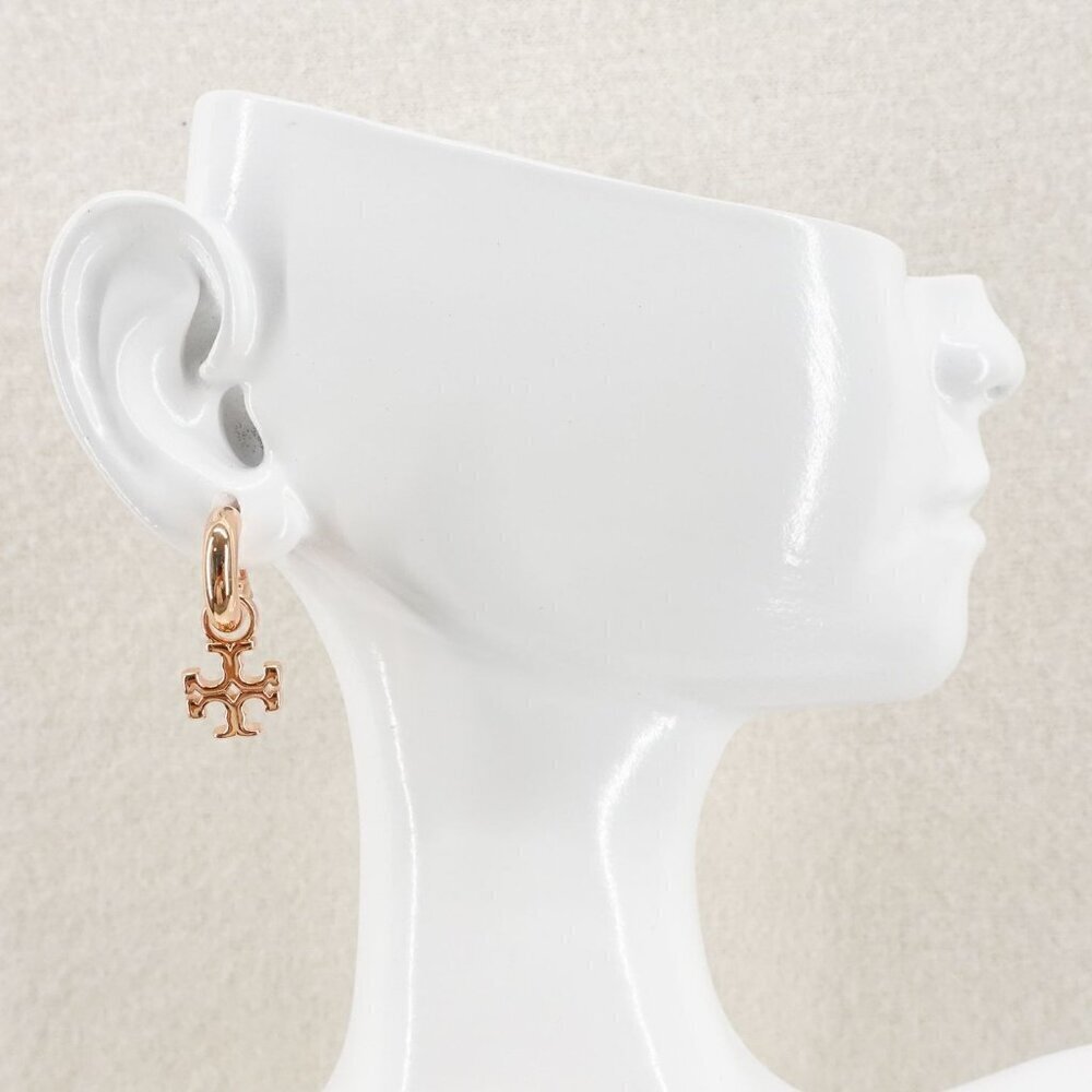 Tory Burch Kira Logo Drop Huggie Hoop Earrings Rose Gold OS - Picture 7 of 12